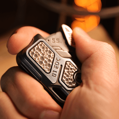 Pocket Tool – GEEOne POP Throwing Card 2024 | Titanium Damascus Stainless Steel EDC Card