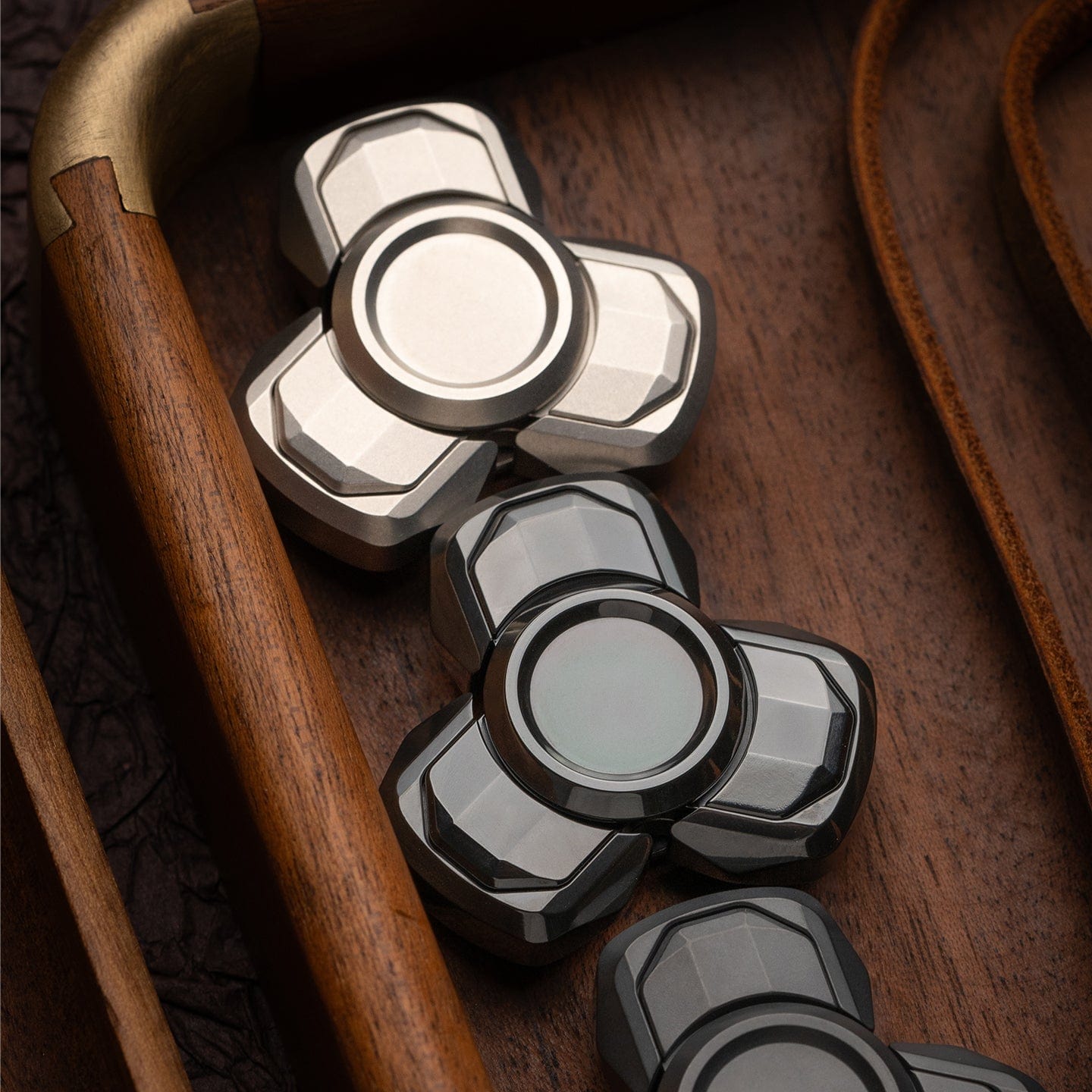 Fidget Spinner EDC – Chenyu Xuan Jia Spinner | Zirconium Titanium Stainless Steel Bar Tri Spinner