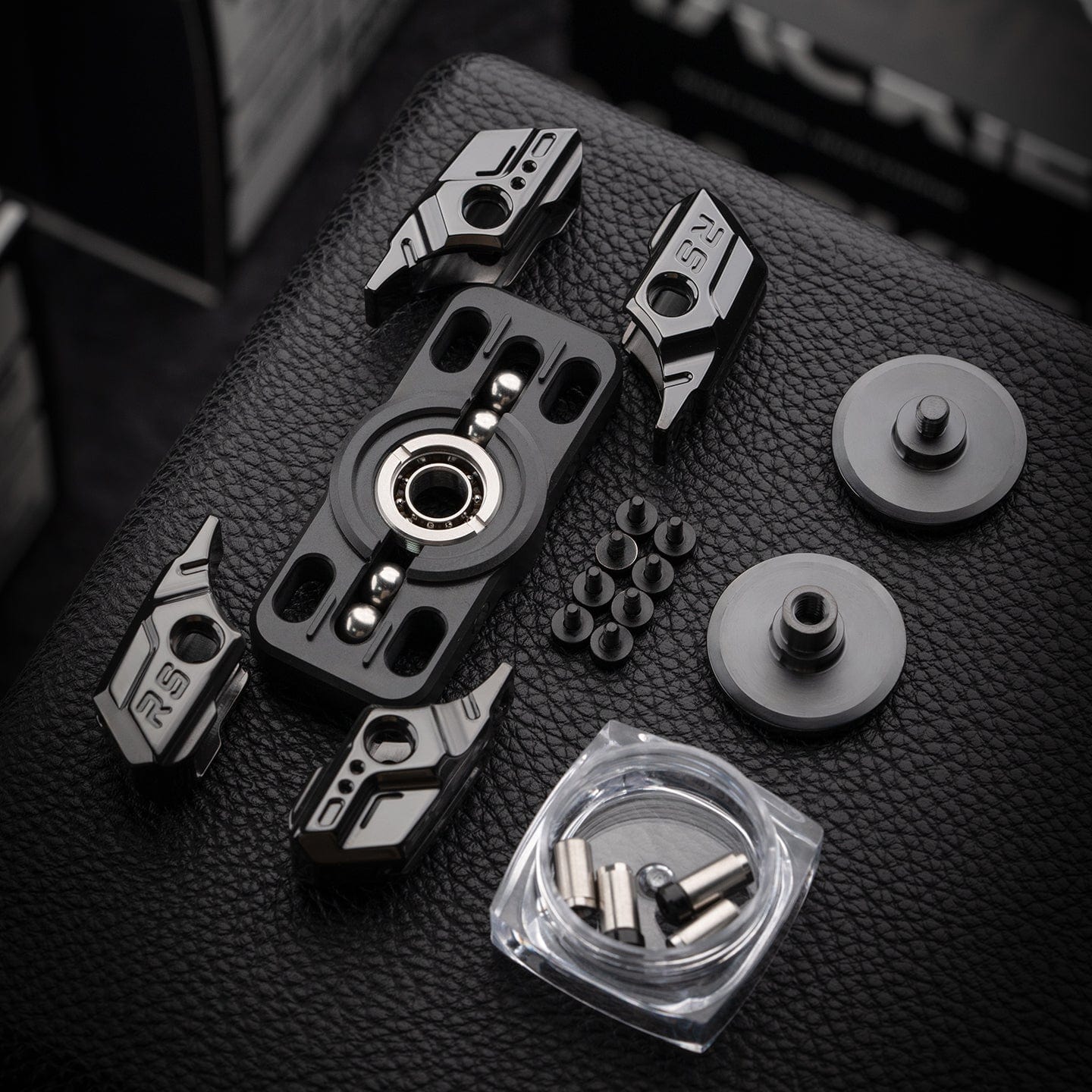 Fidget Spinner – MACKIE Star Ship 2.0 | Blasted Titanium Polished Zirconium EDC