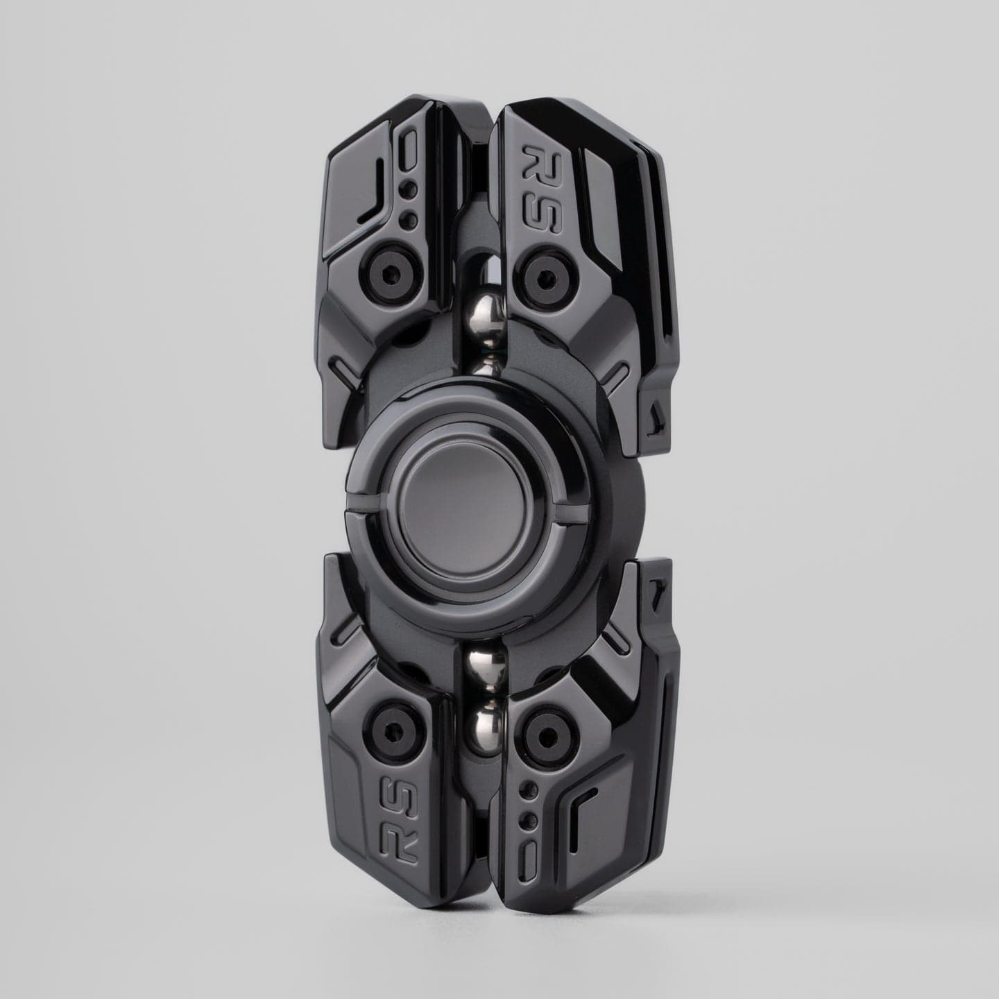 Fidget Spinner – MACKIE Star Ship 2.0 | Blasted Titanium Polished Zirconium EDC